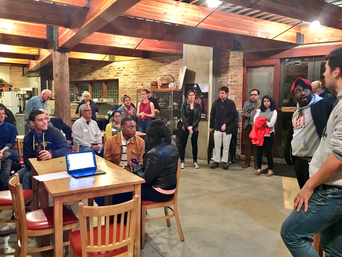 lenifaye's tweet photo. @city_bureau full house for the open news room. https://t.co/fSPJxPThQx