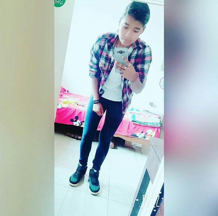 Raper_FickShun's tweet photo. #StyleUnico #Amomiropa https://t.co/qU7DaWPtXz