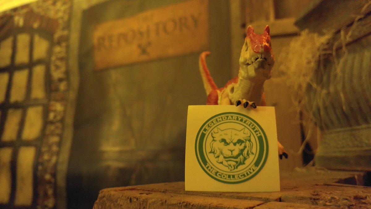 Mr_Allosaurus's tweet photo. @wewamiller @HorrorNightsORL Winner winner chicken dinner! #thetruthislegendary #therepository #hhn26 #spookysaurus https://t.co/Or7CnUUH62