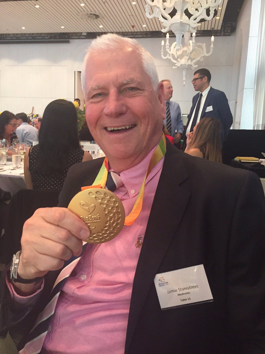 MedtronicANZ's tweet photo. It's not every day - Thanks @RyleyBatt for sharing your #GOLD medal with our MD @JamieStanistree at the @wsnsw event #legend #wegaveitback https://t.co/L9Xtd8TR8j