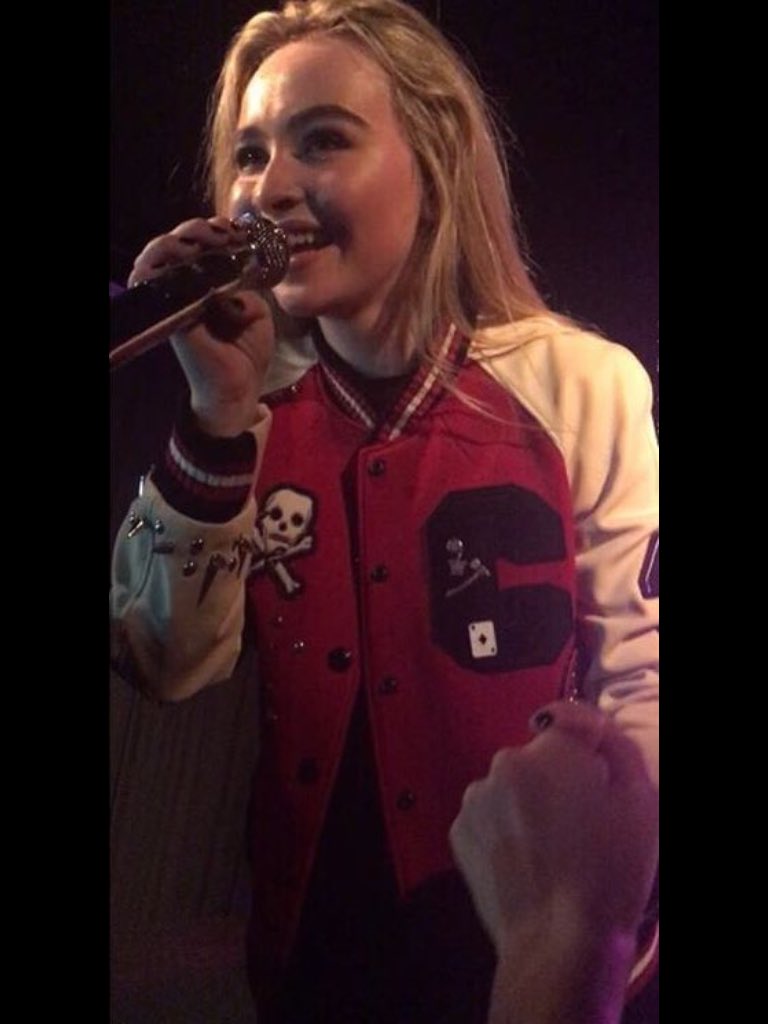 RealSabsAnnLynn's tweet photo. Had so much fun tonight who went? https://t.co/DIMhPZwnZF
