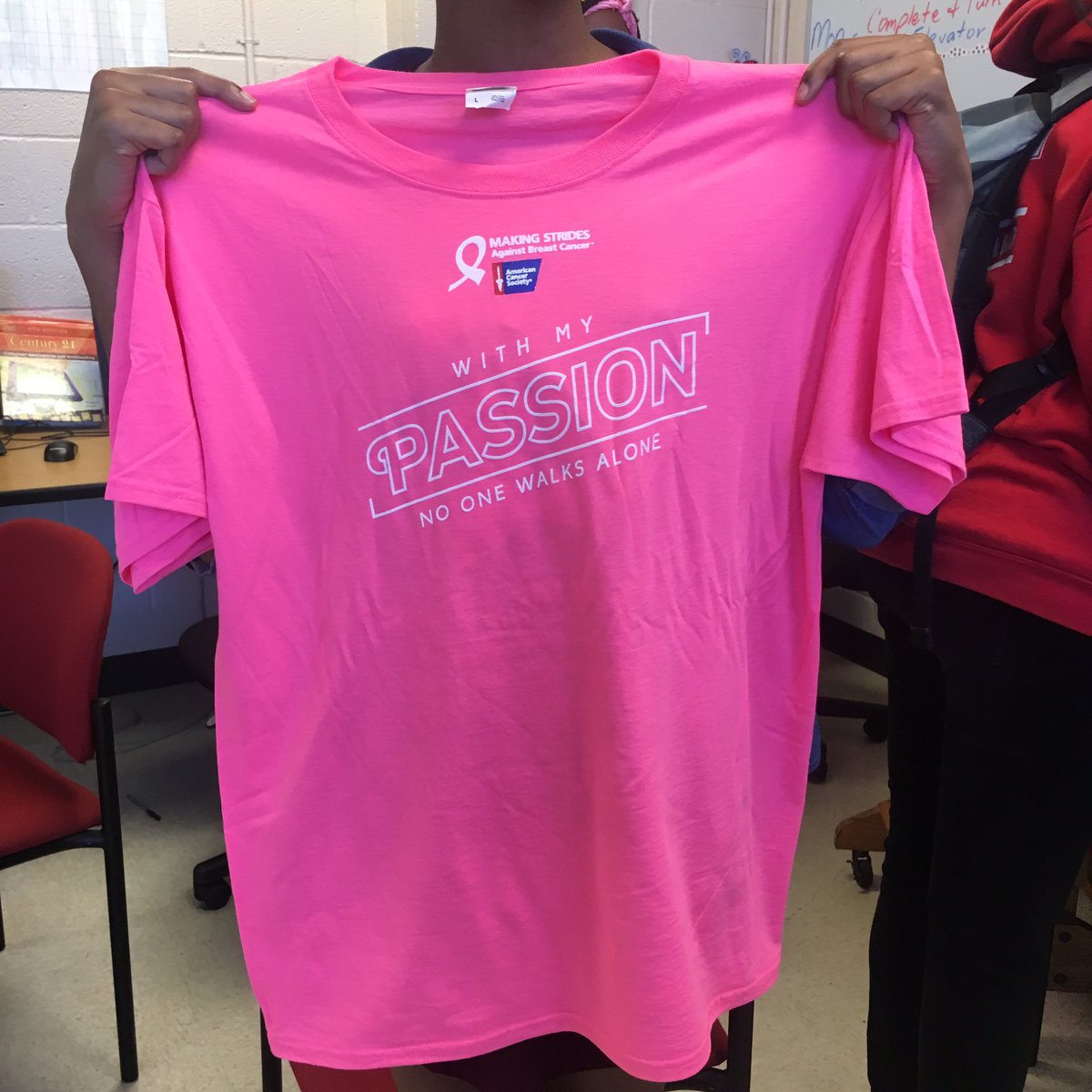fbla_wshs's tweet photo. Hey SPARTANS! Don't forget to wear PINK tomorrow!! Let's support the fight against Breast Cancer togetherππ #justbeatit #spartansforacause https://t.co/RNNwViaMyn