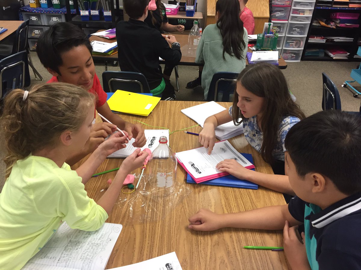 NMSpups's tweet photo. Working together to build a lung model! #rocktheridge https://t.co/7gM8VR13oW