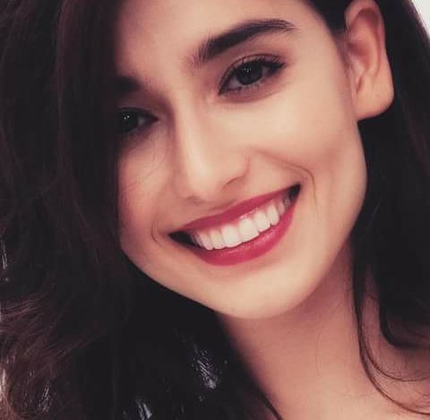 gulhan_yalc's tweet photo. @kurretulayn #bazikizlarcokgüzel #nitatodabasi #Voguemturkiye #Voguemagazin #marmaraform #Elledergisi #paten #zara #KurretulaynMatur https://t.co/nnapiXsmNu