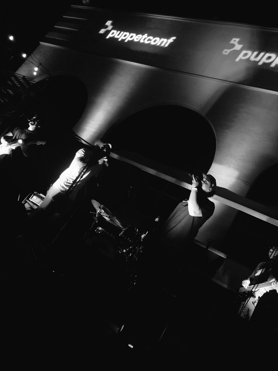 Jaredbkhamilton's tweet image. San Diego vibes with @tribaltheory here at #puppetConf!😎🌙

#tribaltheory