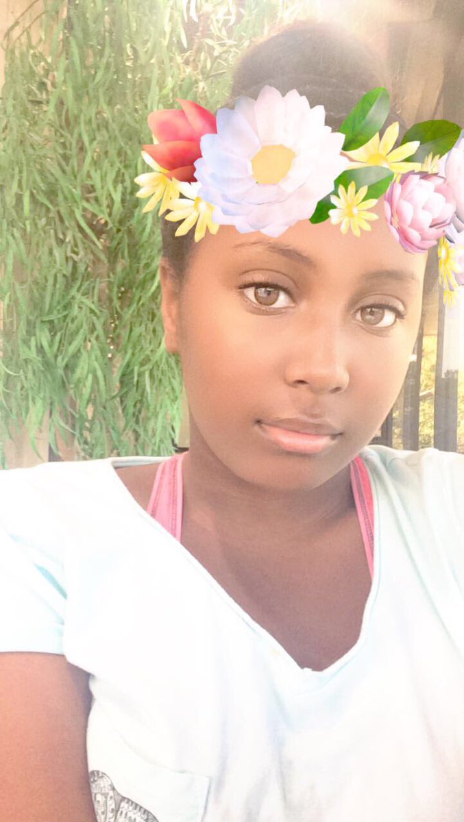 J__Gang's tweet photo. This is the pic I posted on my fg for @mostfIamboyant !  I know I'm ugly asf so don't bother telling me. I know I look 10 but I'm really 16😂 https://t.co/TqCzZHzAxh