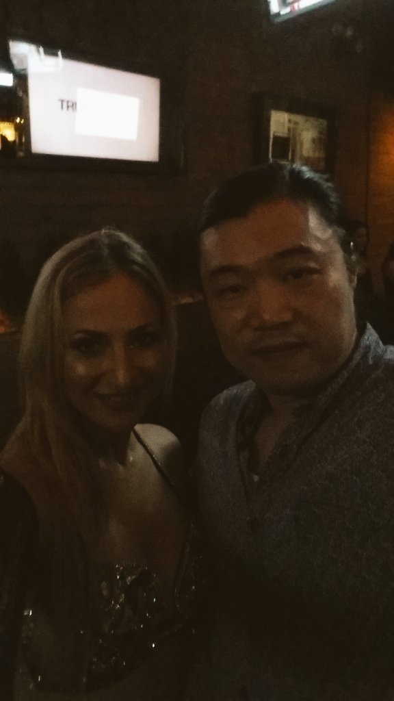 DiapentePlayer's tweet photo. With Lori Cheek @loricheeknyc @Cheekd Fall Harvest party. Lori and friends were super cool. Oh and there was a belly dancer, Valerie. https://t.co/8FfZDMxiR9