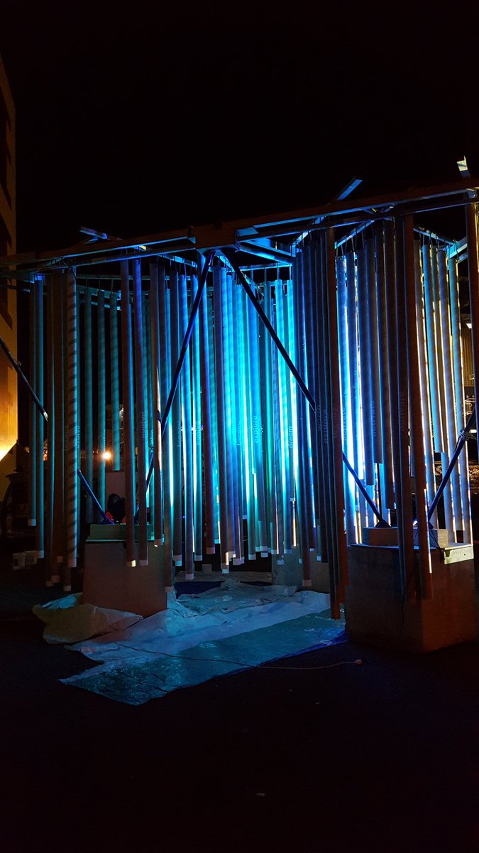 Franciska_St's tweet photo. #hybrid figuring out our lighting setup for #festa tomorrow! So pumped!! ✌✌✌✌ #coca3 #superuse https://t.co/U5iKGDMl9g