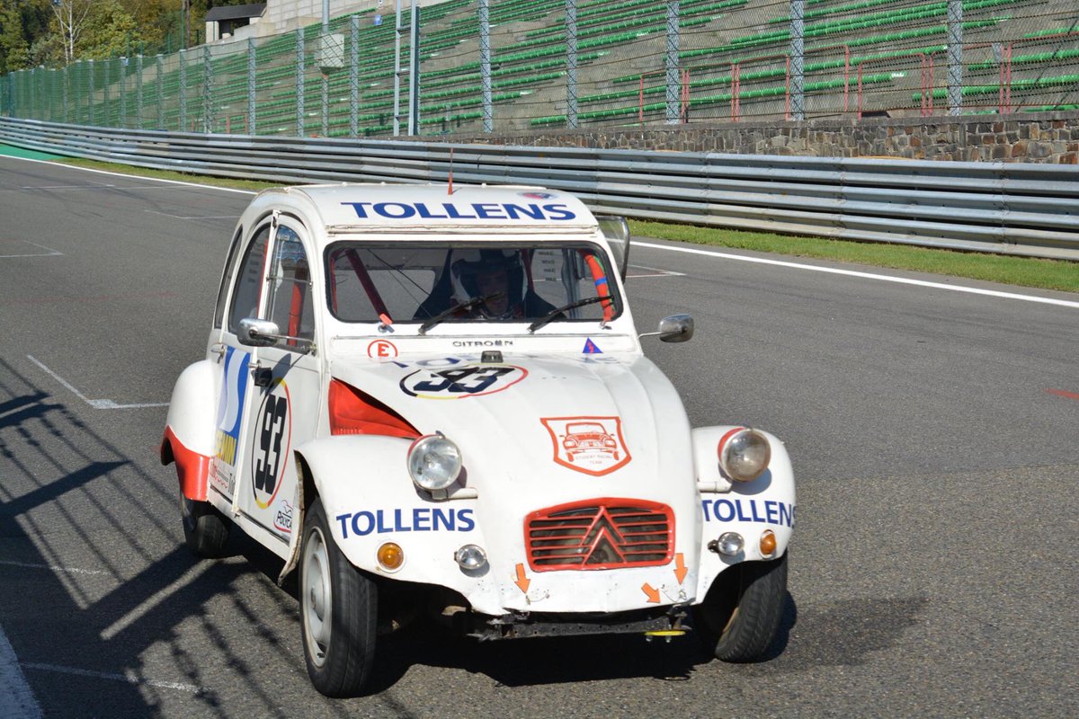 2CVStudentTeam's tweet image. Souvenir de @circuitspa. 201 tours validés pour nos premières 24h2cv, un résultat incroyable pour nos gars... déjà une forme de nostalgie..