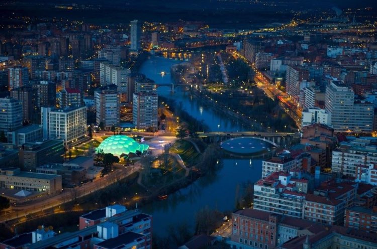 Eva_glezarias's tweet photo. Que bonita eres VALLADOLID♥️ https://t.co/A5C7EnxZdE