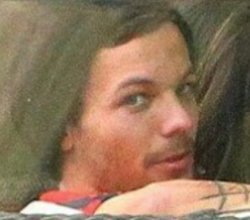 WhyLarryIsReal tweet picture