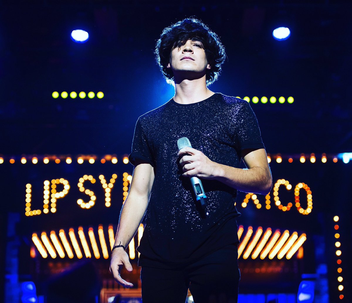 cd9crewnews's tweet photo. #21AñosDeSonrisasDeJos #HBDJosCD9 

QUE ES NO LLORAR https://t.co/szC32CXW8P
