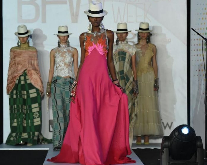maxcultura's tweet photo. ASÍ SE VIVIÓ LA PASARELA BOGOTÁ FASHION WEEK DEL MERCADO DE INDUSTRIAS CULTURALES DEL SUR #MIC_SUR
@BogotaFW @mic_sur https://t.co/0ktnTg7PCq