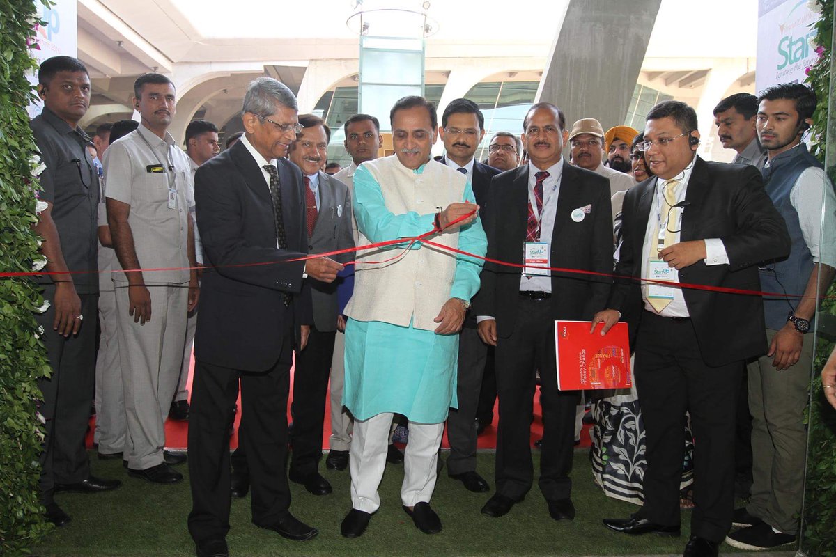 vijayrupanibjp's tweet photo. Inaugurated #startup summit- a flagship event of @VibrantGujarat intended to build a strong ecosystem to boost innovation &amp; entrepreneurship https://t.co/YpMQ6yGzpD