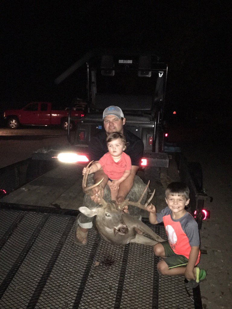 chad_amos's tweet photo. Cade asked if he was chasing does #priceless https://t.co/nHdJ4fSMIR