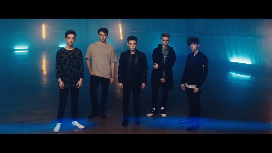 kayladavies__'s tweet photo. Go watch the boys' new video if u havent yet!
This is only the beginning.
#WDWTakingYou https://t.co/9X45to5bk5 https://t.co/WcSKW4YLbD