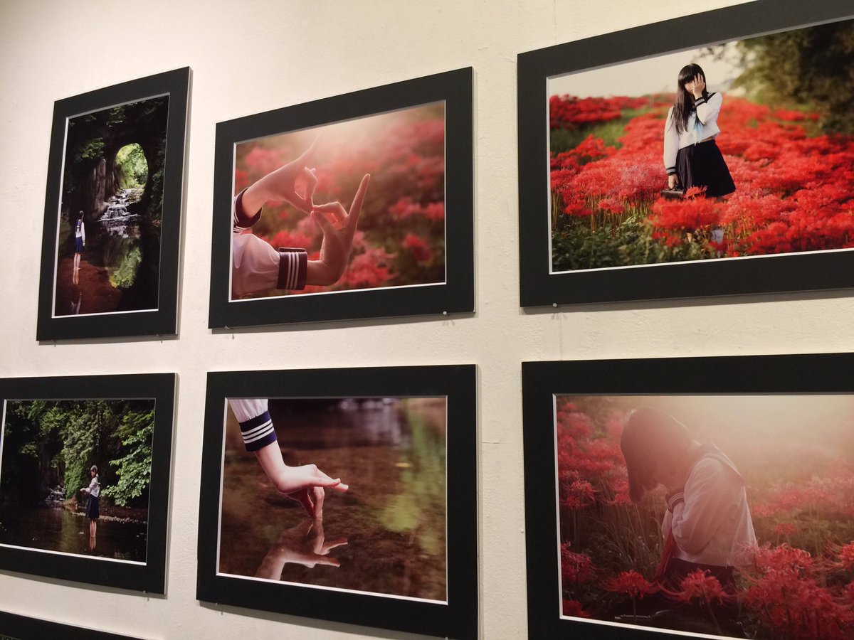 wattkey_'s tweet photo. 長谷川圭佑さん@hasegawa_keisxx の個展に行ってきました。
甘酸っぱくて切なくなるような写真たち。心が洗われるような思いです。
デザインフェスタギャラリーにて。皆様も是非！ https://t.co/sdQ0azHizc