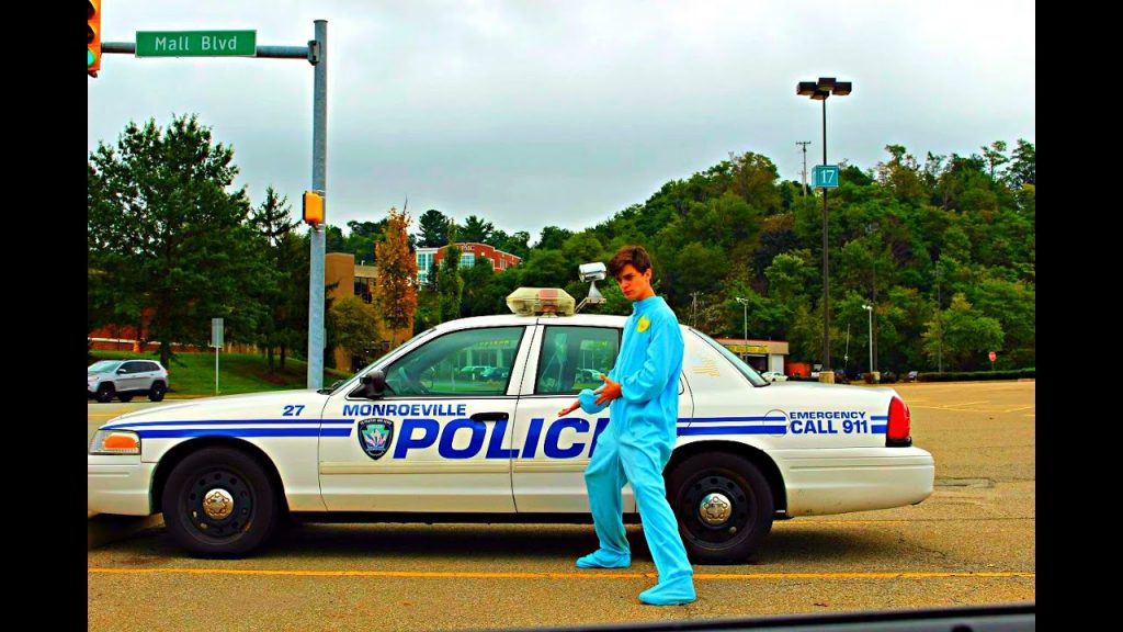 Funny_Videos_ch's tweet image. Being #Random #Prank - bit.ly/2erlW4d - #BeingRandom #Funniest #Funny #Pranks