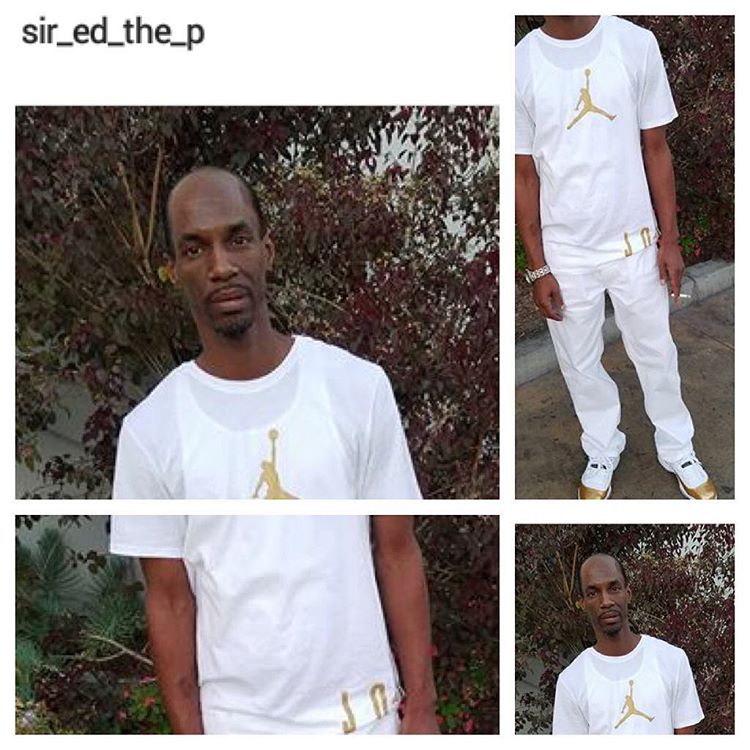 304s_16s_weirdo's tweet photo. Ma nigga got the top down😭 #sunrooftop diggin the seen sideburns on lean😭😭😭 Ma nigga need to break the bitch and get some #rogaine ! https://t.co/Mfeh9iruxV