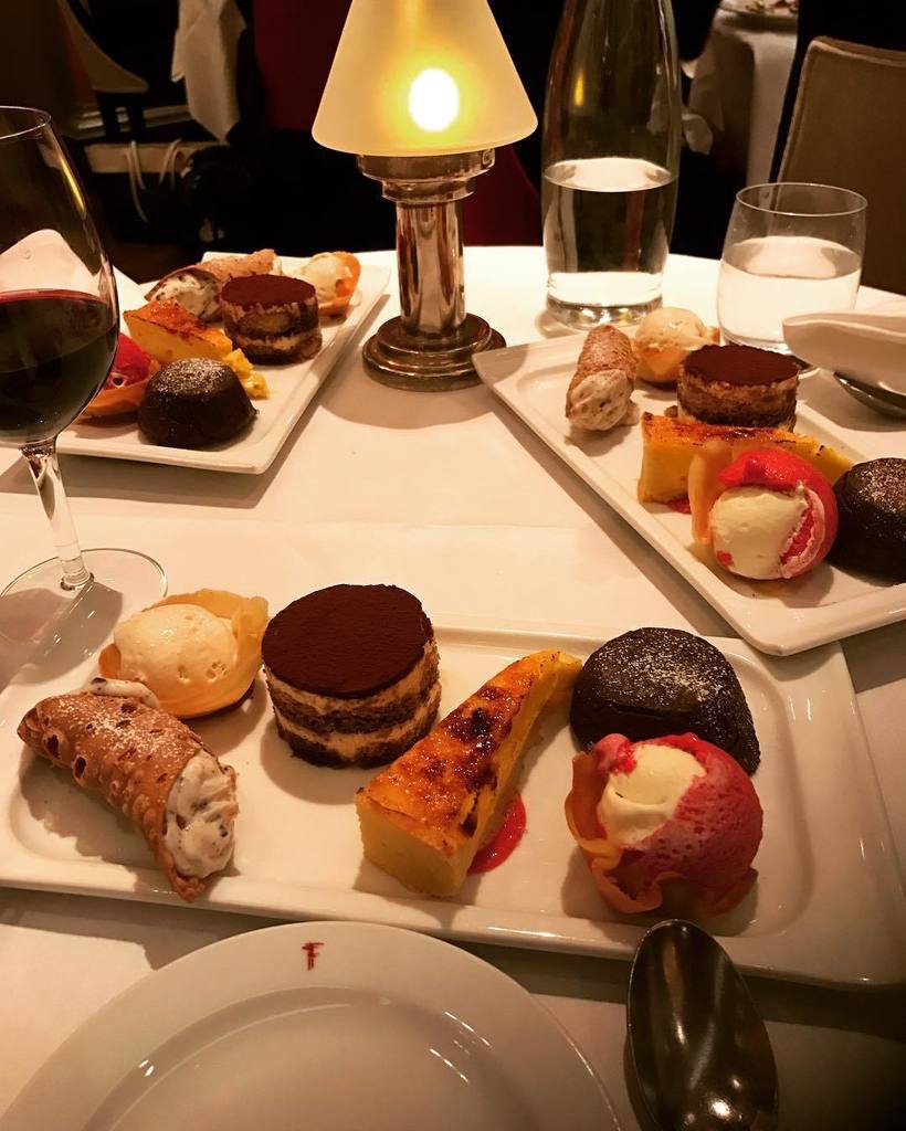 UKLondon's tweet photo. 18 desserts for 3 people 🙈 .
.
.
#foodporn #instafood #foodmac #yummy #yum #dinner #tasty #foodie #delish #sweet #d… https://t.co/HkS2ackAG5