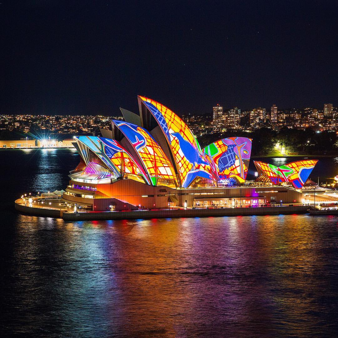 Vivid Sydney tweet media