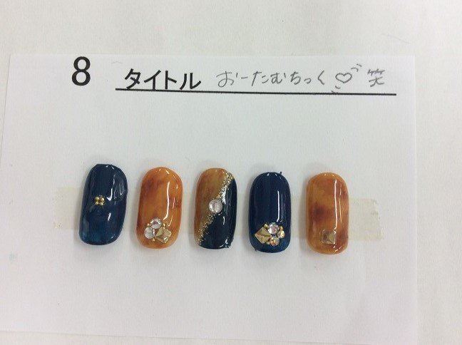たかの友梨美容専門学校 ネイルコンテスト受賞者決定 その中から今回は秋色ネイル を抜粋 近々ブログのほうでもまとめて公開するのでお楽しみに 11 5 土 の学生サロンでもネイル体験できます T Co 3v4plcpfso