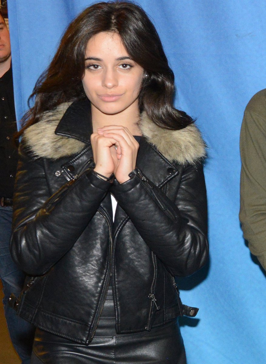 archivecbello's tweet image. #727TourFrankfurt #camilacabello