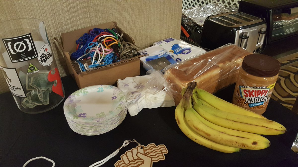 con_bacon's tweet photo. Mmmm #BaconCon https://t.co/6PAFsr8ZuU