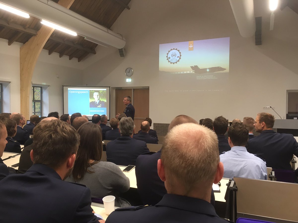 ronaldvdbij's tweet photo. Take-off van #TechnoCollege partII! #impactbynumbers @CLSK_JT https://t.co/aWn5qRssJ1