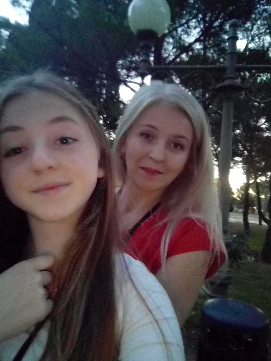 BelmanaT's tweet photo. My beautiful daughter!! #ena# emma# https://t.co/X8DdPNze9h