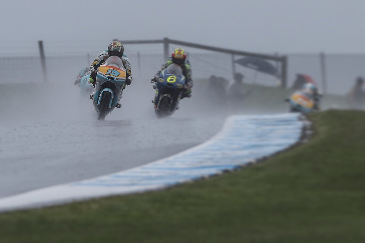 FP2 🏁 P4 + 0.8s 
Fourth fastest again in FP2 and also in friday's overall standings! Very happy with our wet setting 🙌🏻💯