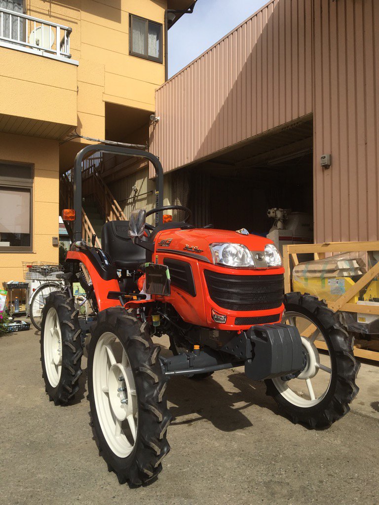 有限会社 信秀 Ar Twitter クボタトラクター Jb13 ハイクリ仕様 畑の管理作業にピッタリです T Co 1i8lflwofr Twitter