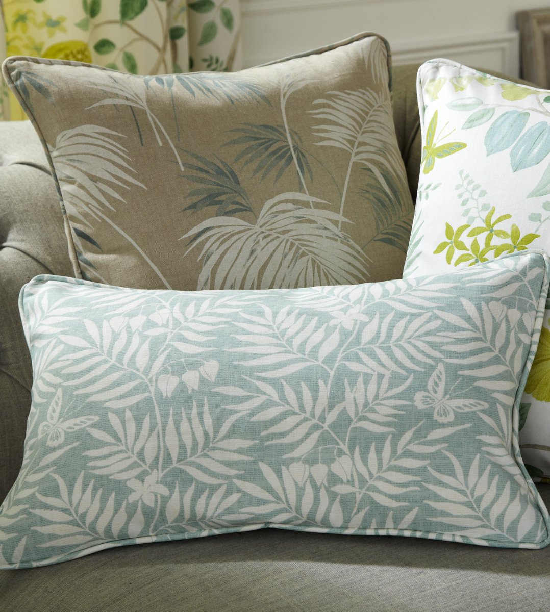 ILIVfabrics's tweet photo. We're giving away TWO cushions from our Paradiso collection this #FreebieFriday. Follow &amp; RT by noon on Oct 28 for a chance to #win! #comp https://t.co/O8z95fJ5Bl