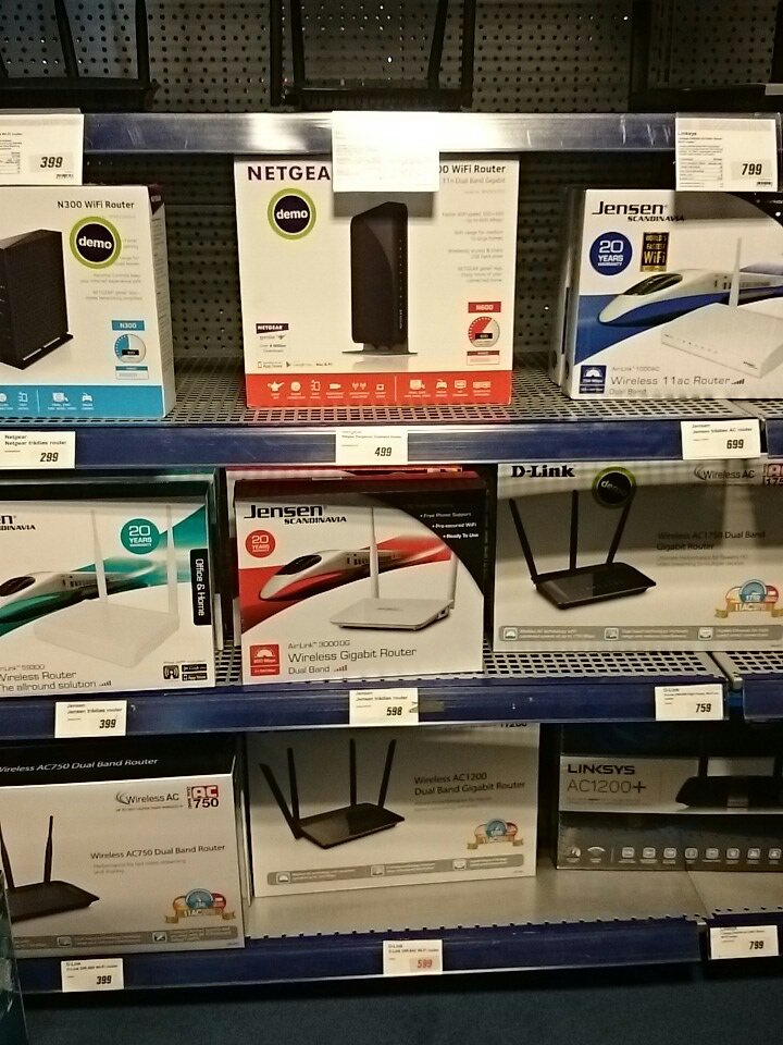 StineHTarp's tweet photo. Starting the day with looking at #routes #hardware #workworkwork #business https://t.co/gM0xoZroEq
