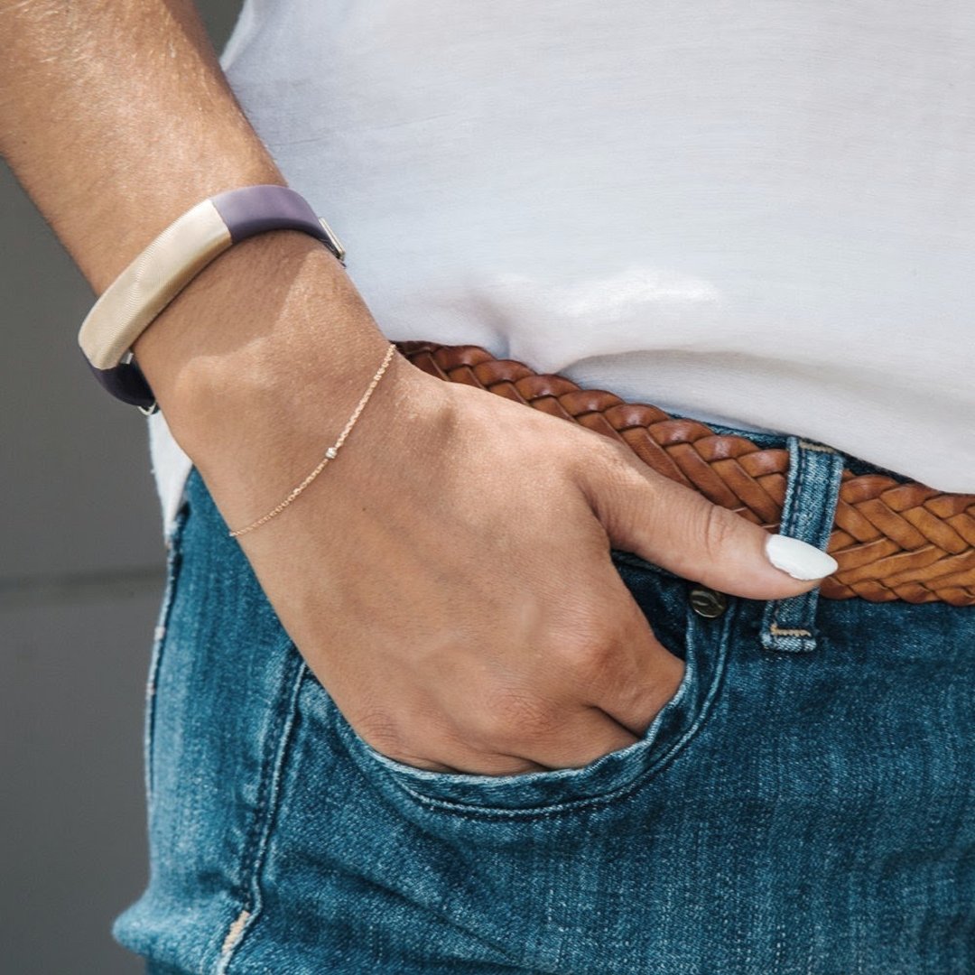 MobicomTR's tweet photo. Daha ince ve özgün tasarımıyla Jawbone UP2 sadece yaşam koçluğu yapmıyor, aynı zamanda sana çok yakışıyor! https://t.co/B2l2xjAEqT https://t.co/YWDRaxk1FX