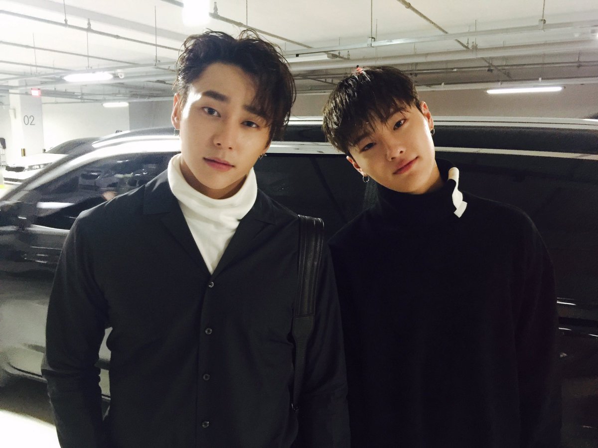 LetelierRocio97's tweet photo. Uaa..que tiempo..jajja^.^ #Seungyoun cantando el PPAP.. jajja^^y no lo dejo hablar en toda la transmicion a #Sungjoo jajja #UNIQ #UNIQDAY `♡ https://t.co/9IsoJIgIQB