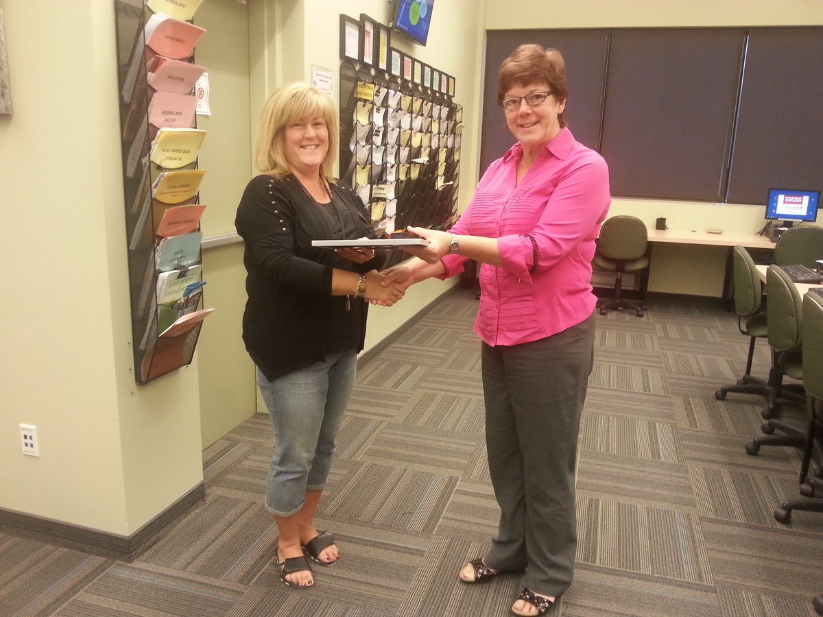 metaemployment's tweet photo. Danielle Vaillant receives her #5yearpin!! CONGRATS DANIELLE! #metaemploymentservices #ONjobs #staffappreciation #resourceandinformation https://t.co/yTeZJTg0RU