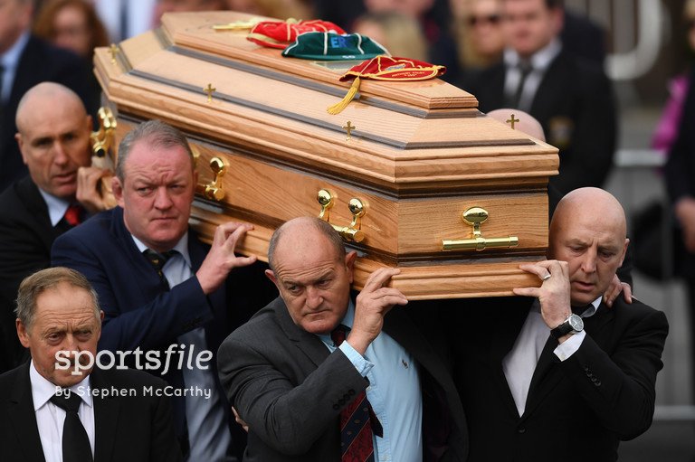 sportsfile's tweet photo. A very sad and emotional day as Munster Head Coach Anthony Foley is laid to rest. #RIPAxel https://t.co/5szM4Ze1lL