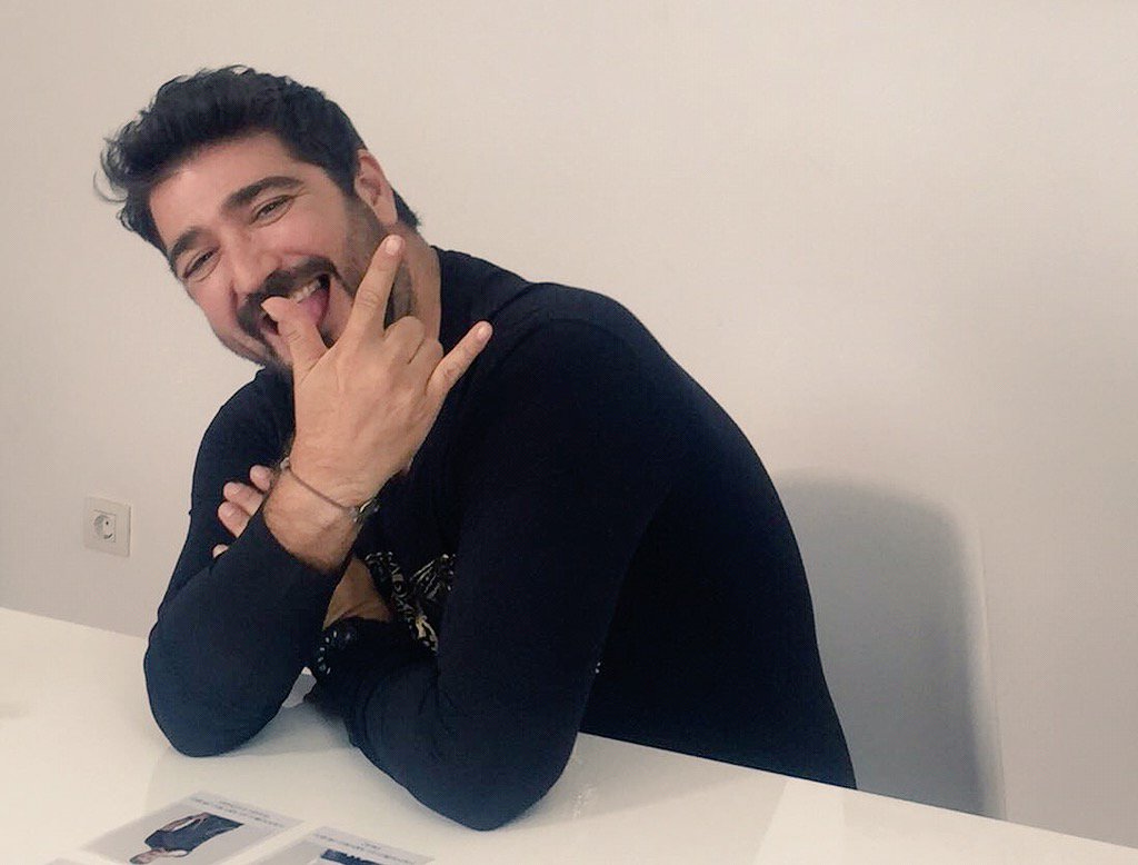 antoniorozco's tweet photo. Trabajando duro 😜 #Destino https://t.co/2QY58cG420