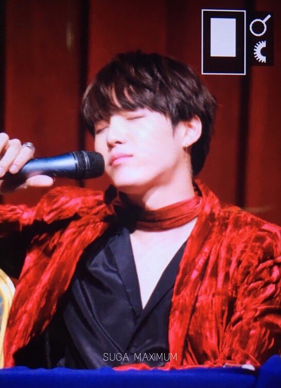 Suga_Maximum's tweet image. 161021 #BTS #SUGA 젼구기의 바나나킥 꾸르맛!!
