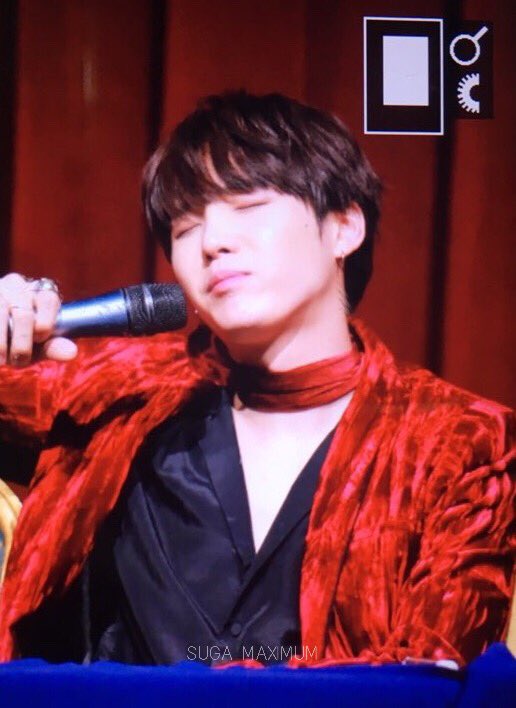 Suga_Maximum's tweet image. 161021 #BTS #SUGA 젼구기의 바나나킥 꾸르맛!!