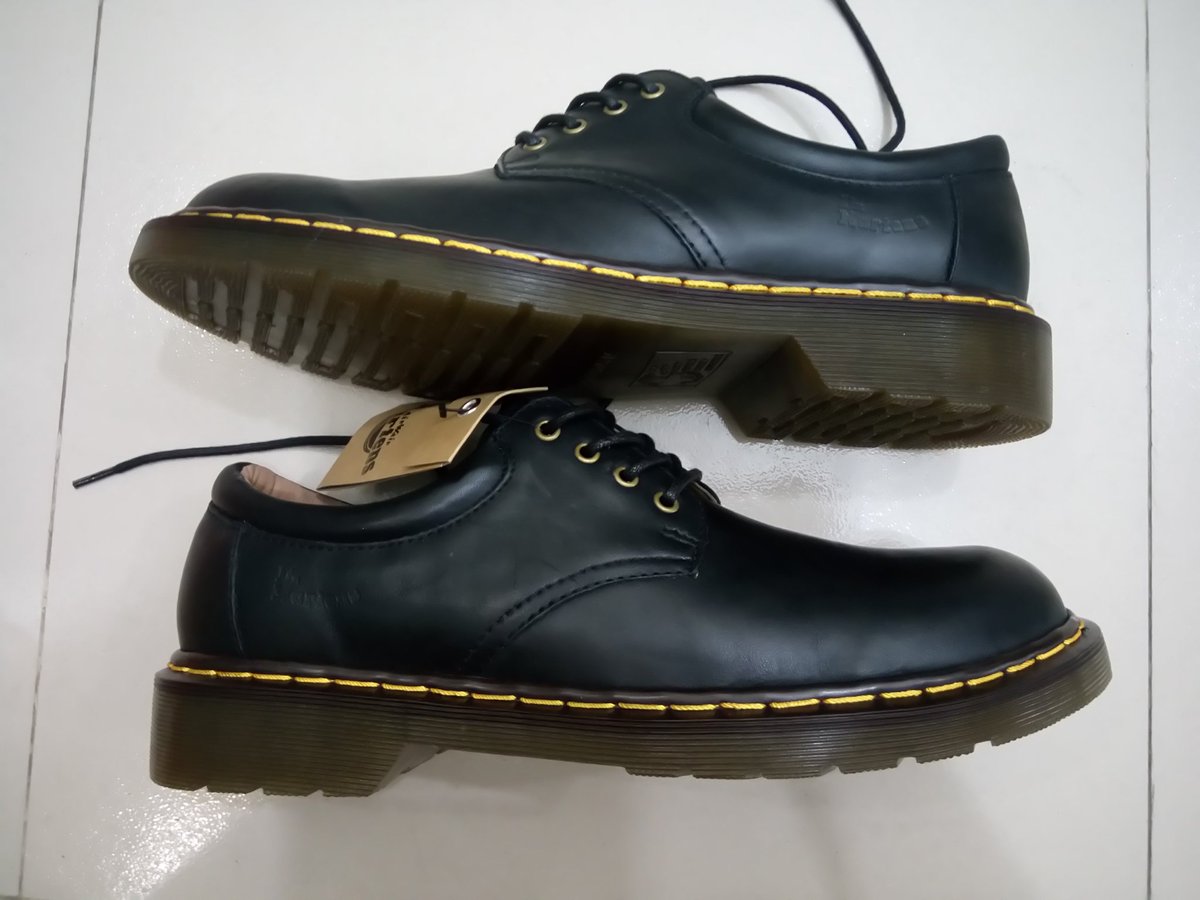 giaynamsaigon's tweet photo. Dr.Martens
Màu: Đen
Chất liệu: Da
Giá: 855k
Hotline: 0943.453.275 Zalo - Viber   https://t.co/MGr5d97byl https://t.co/oMhGBSSitl