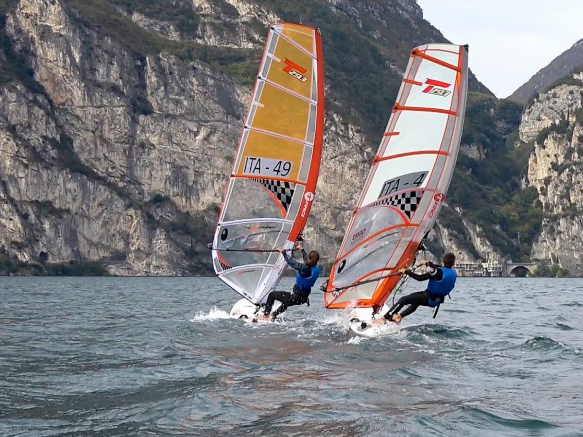 FVMalcesine's tweet photo. #Windsurf #Worlds Domani cerimonia d'apertura dei mondiali #Torbole293. Otto gli atleti #TeamFVM β΅οΈππ @Techno293
https://t.co/jO0org0oJs https://t.co/njnPcUnknx