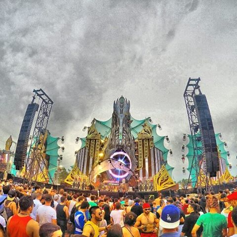 WorldOfRaves's tweet photo. Tá chegando. 
Dia 12 de Novembro temos a XXXPerience comemorando 20 anos. 
Faça sol ou faça chuva vai ser estouro 💣💥😎
#xxxperience https://t.co/rTRaZ5eWt5