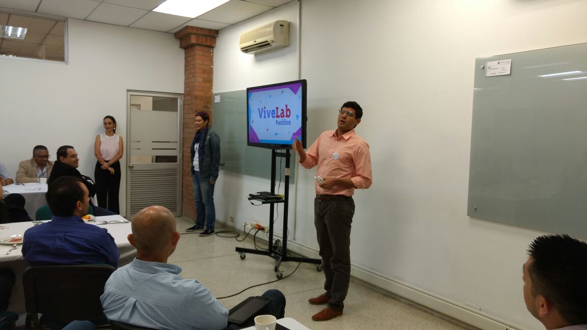 Hoy es un día cero para el
<a href="/vivelabpacifico/">ViveLab Pacífico</a>. es una oportunidad para empezar a co-crear y beneficiar a la comunidad caleña <a href="/EstebanOli/">EstebanOli</a>