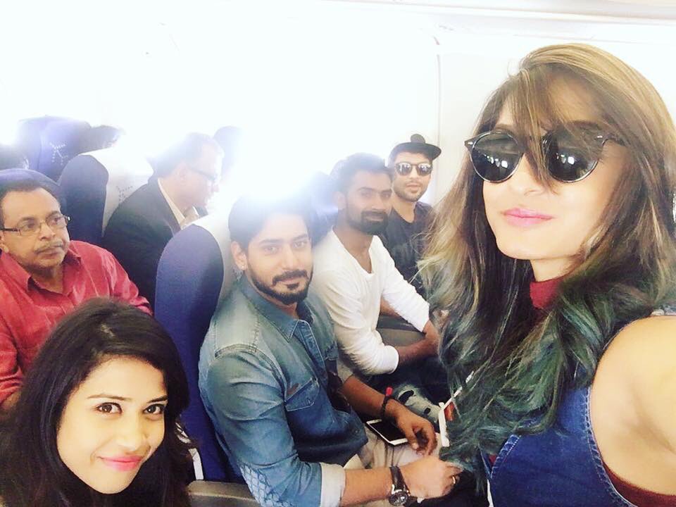 karnataka_alps's tweet image. #FridayFuntimes - And we have boarded, Hyderabad here we come ✌🏻️🏸💃🏻

#CBLIndia #KarnatakaAlps #SmashIt #Rock_ET #TheSocialMediaDoode