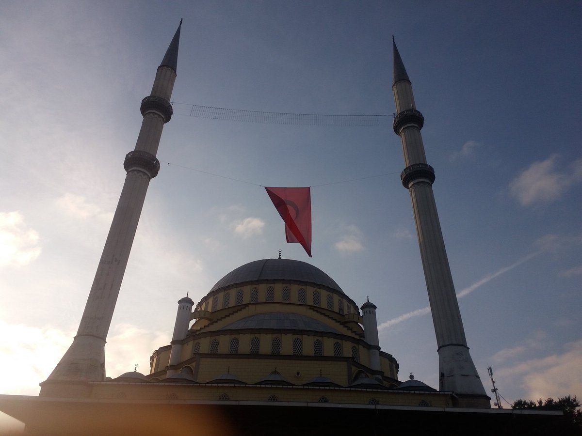 mega0134's tweet photo. Cuma hayırLı zaten, meseLe senin niyetin. 
Niyetimiz hayırLı olsun... DuaLarda oLmak diLeğiyLe...
Hayırlı Cumalar https://t.co/S7rkvSj5sl