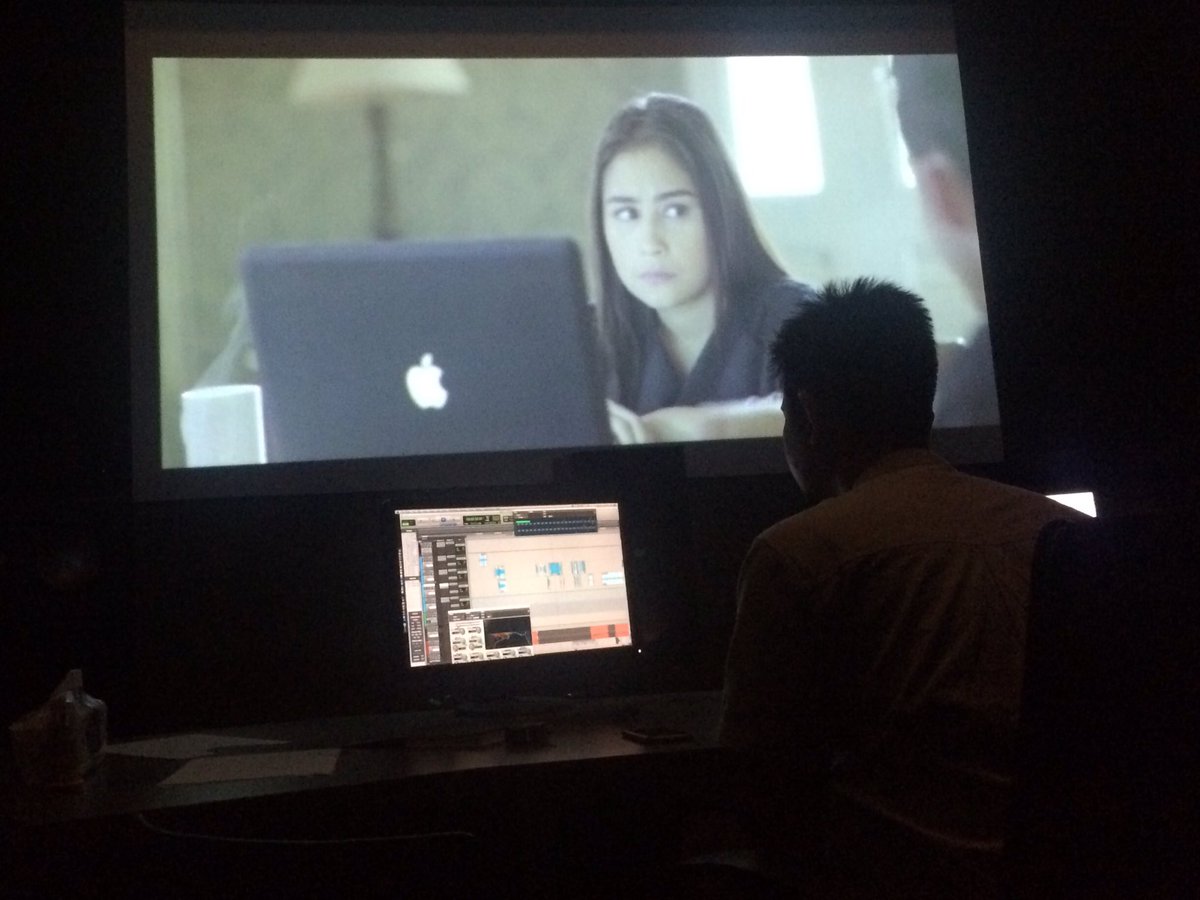 awisuryadi's tweet photo. @PrillyBie @risa_saraswati 's DANUR sedang proses audio mixing hari ini.. https://t.co/I3LoUZtXw2