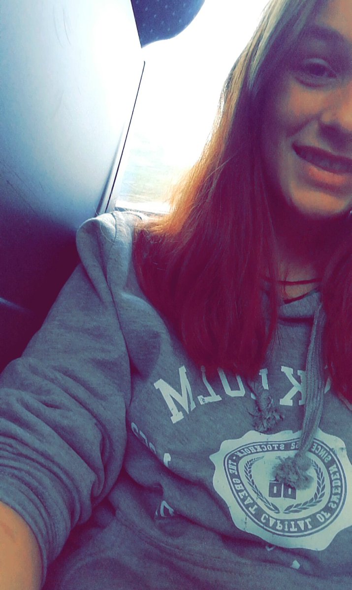 corinne_schblr's tweet photo. Bin  ICE nach Cologne... holt mich jemand am bahnhof ab.? @janmeyer  @cengiz https://t.co/wPMy7IDR6y