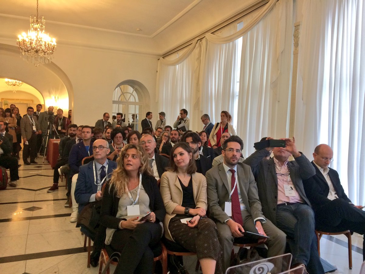 killermedia's tweet photo. Accelerati e Lucenti a #Capri per Accelerare l'#innovazione e le startup d'#Italia con #Spinup2016 a #Capri16
#business #entrepreneur https://t.co/J57lly1vsd